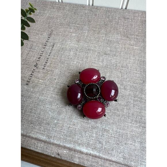 Unbranded Jewelry - Magenta Cabochon Brooch Vintage Lucite Pendant Medieval Renaissance